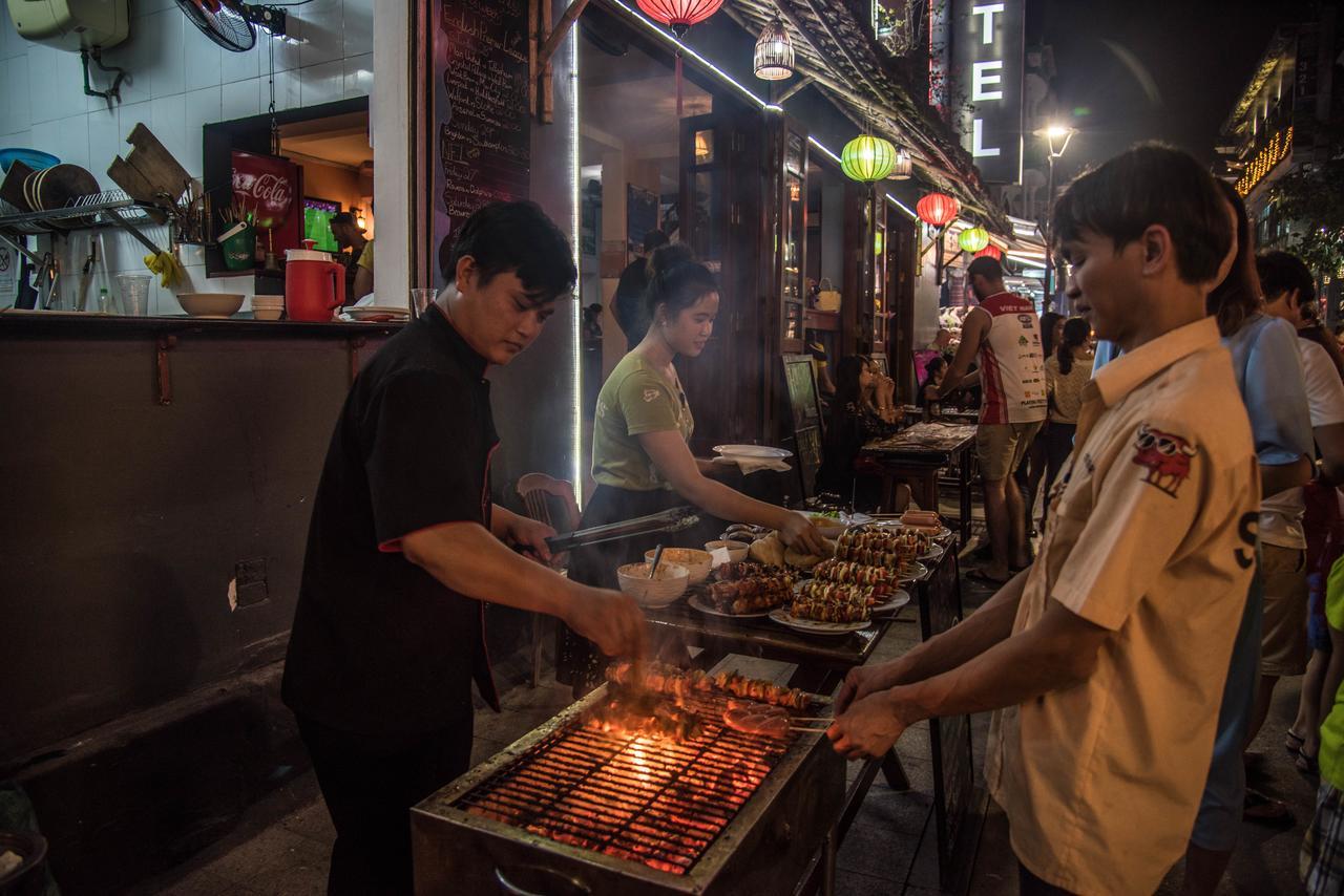 Vietnam Backpacker Hostels - เว้ ภายนอก รูปภาพ