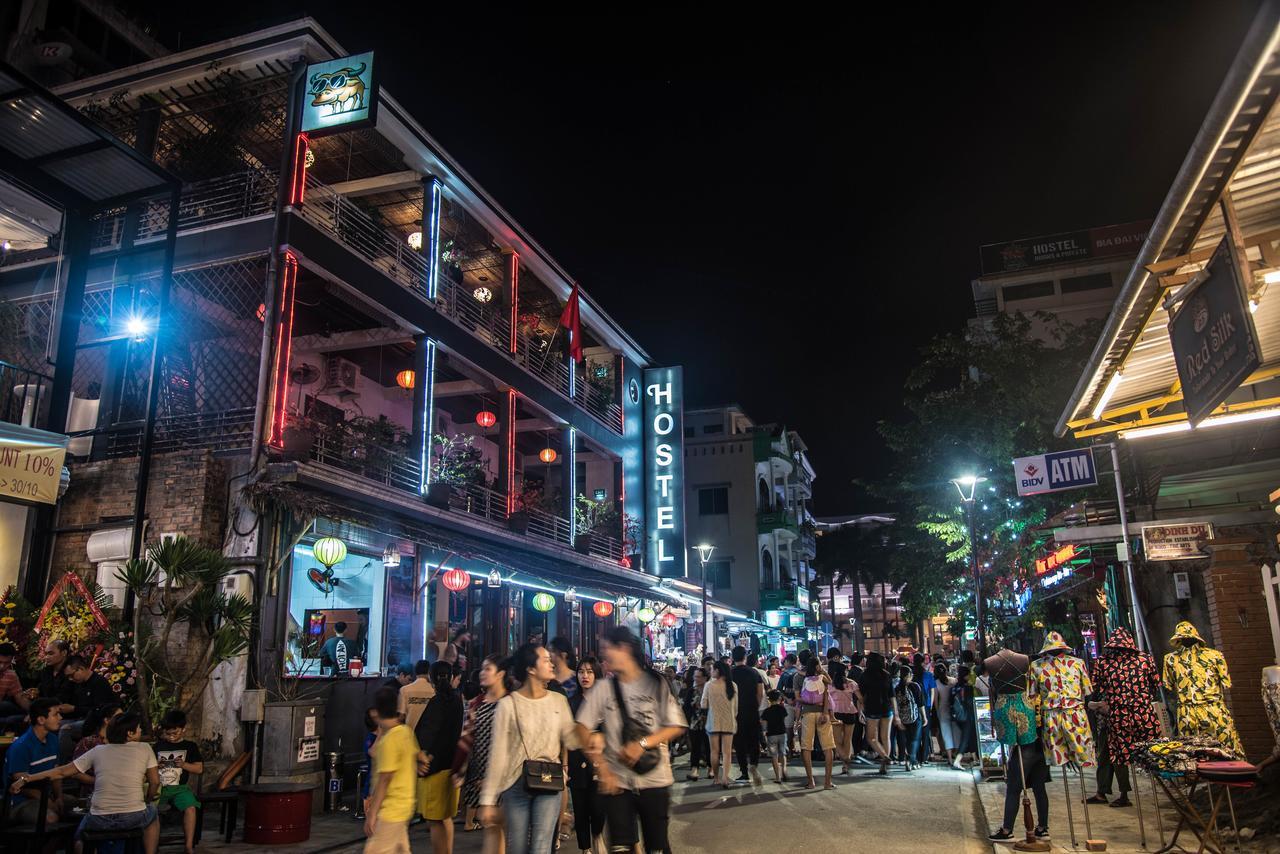 Vietnam Backpacker Hostels - เว้ ภายนอก รูปภาพ