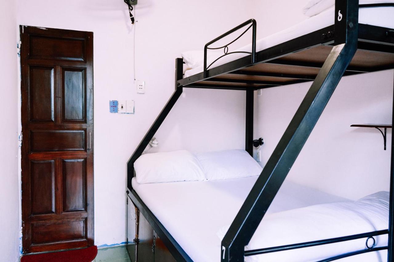 Vietnam Backpacker Hostels - เว้ ภายนอก รูปภาพ