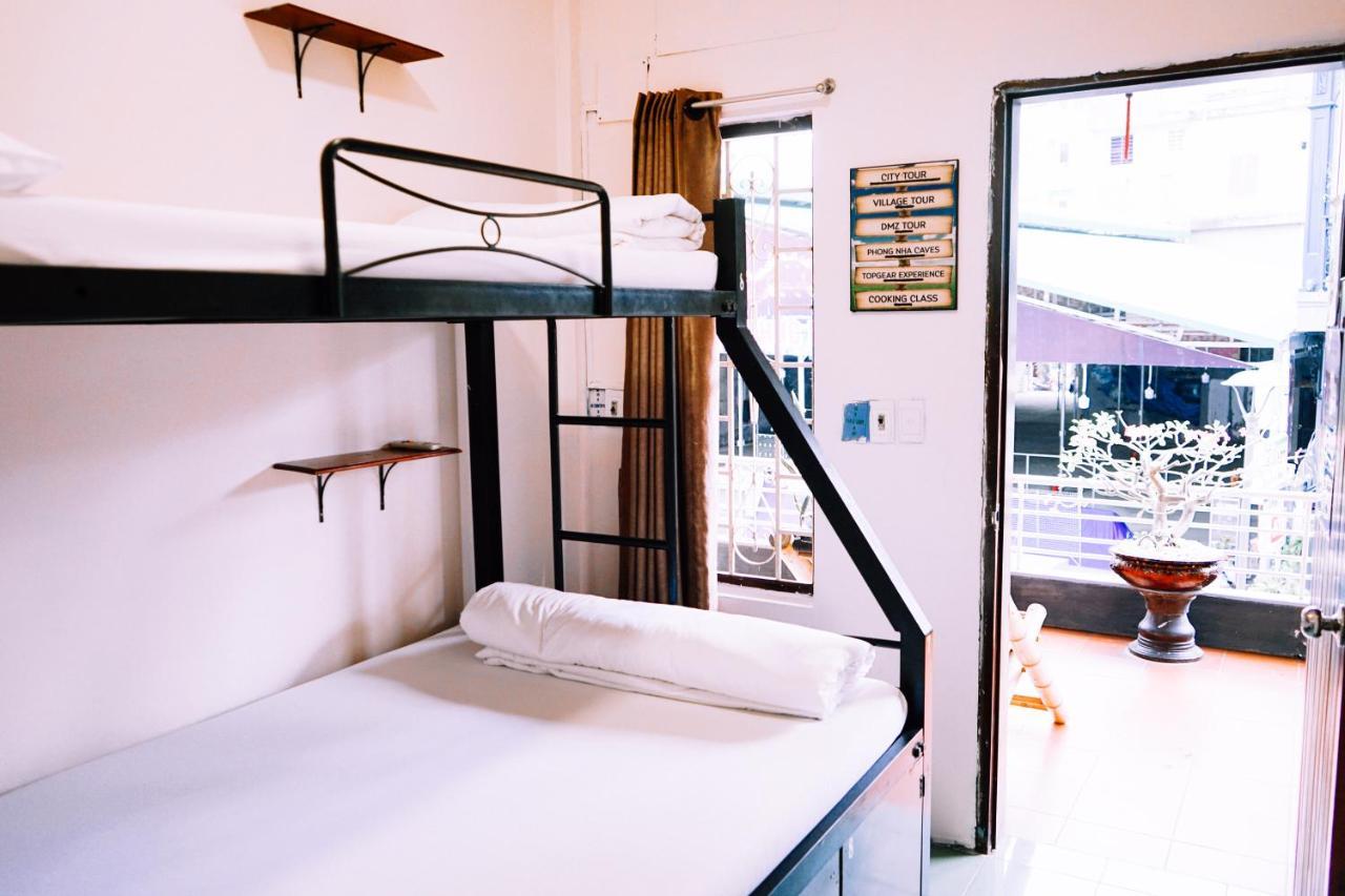 Vietnam Backpacker Hostels - เว้ ภายนอก รูปภาพ