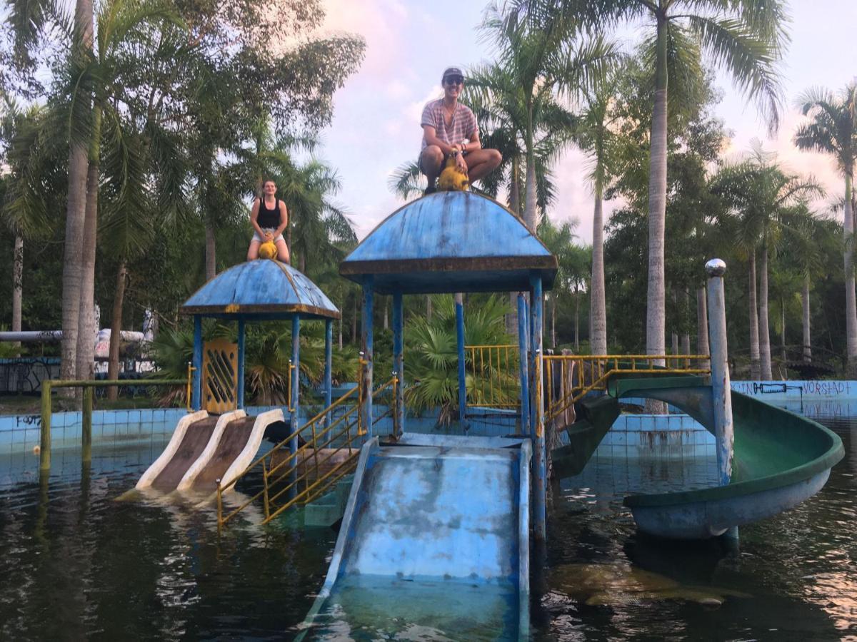 Vietnam Backpacker Hostels - เว้ ภายนอก รูปภาพ