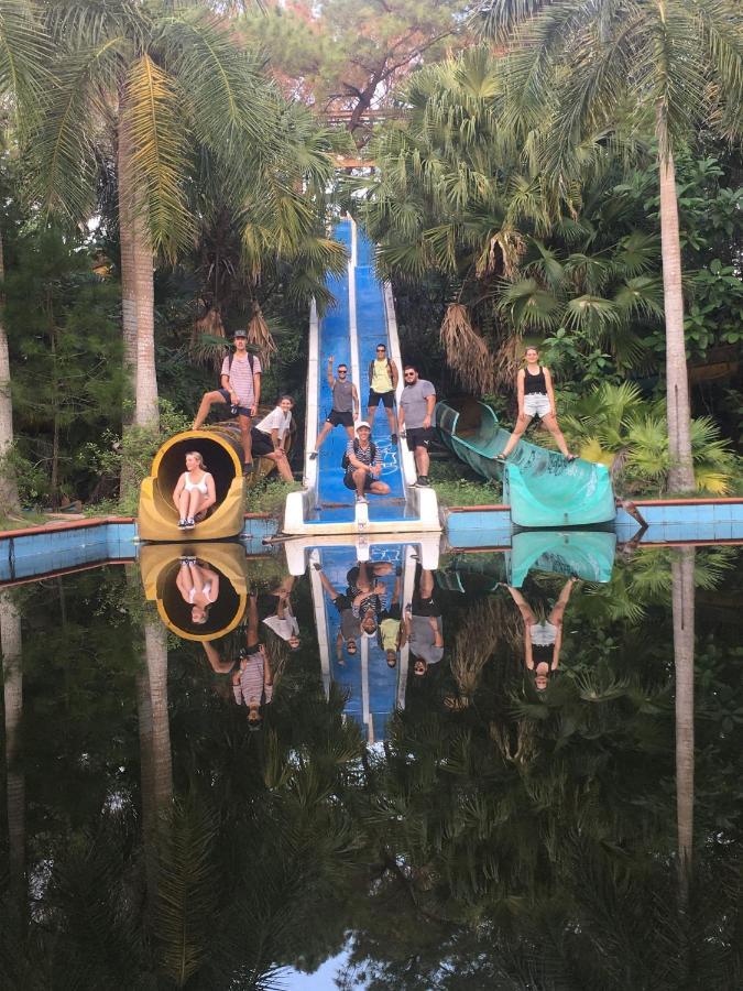Vietnam Backpacker Hostels - เว้ ภายนอก รูปภาพ