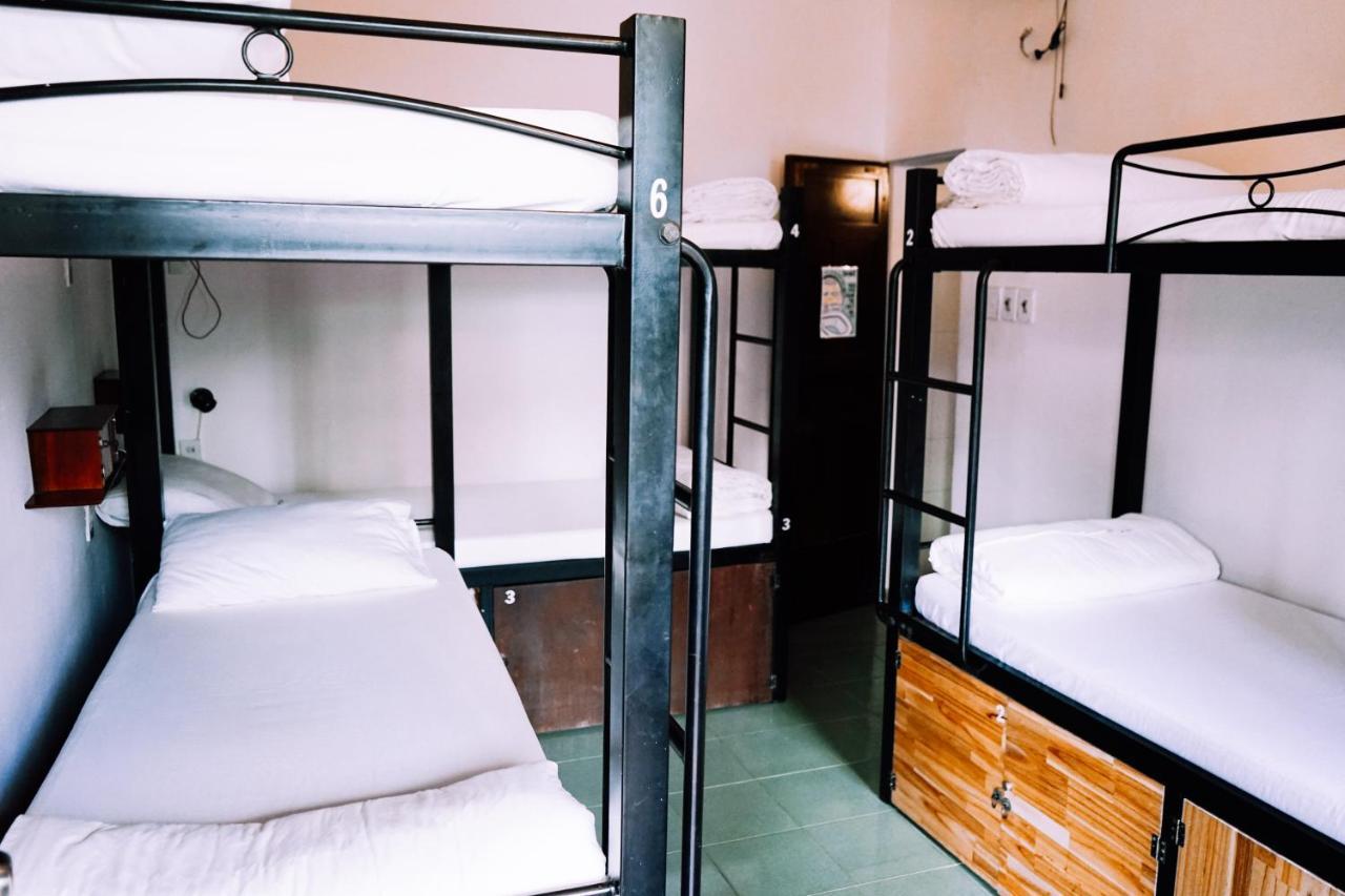 Vietnam Backpacker Hostels - เว้ ภายนอก รูปภาพ