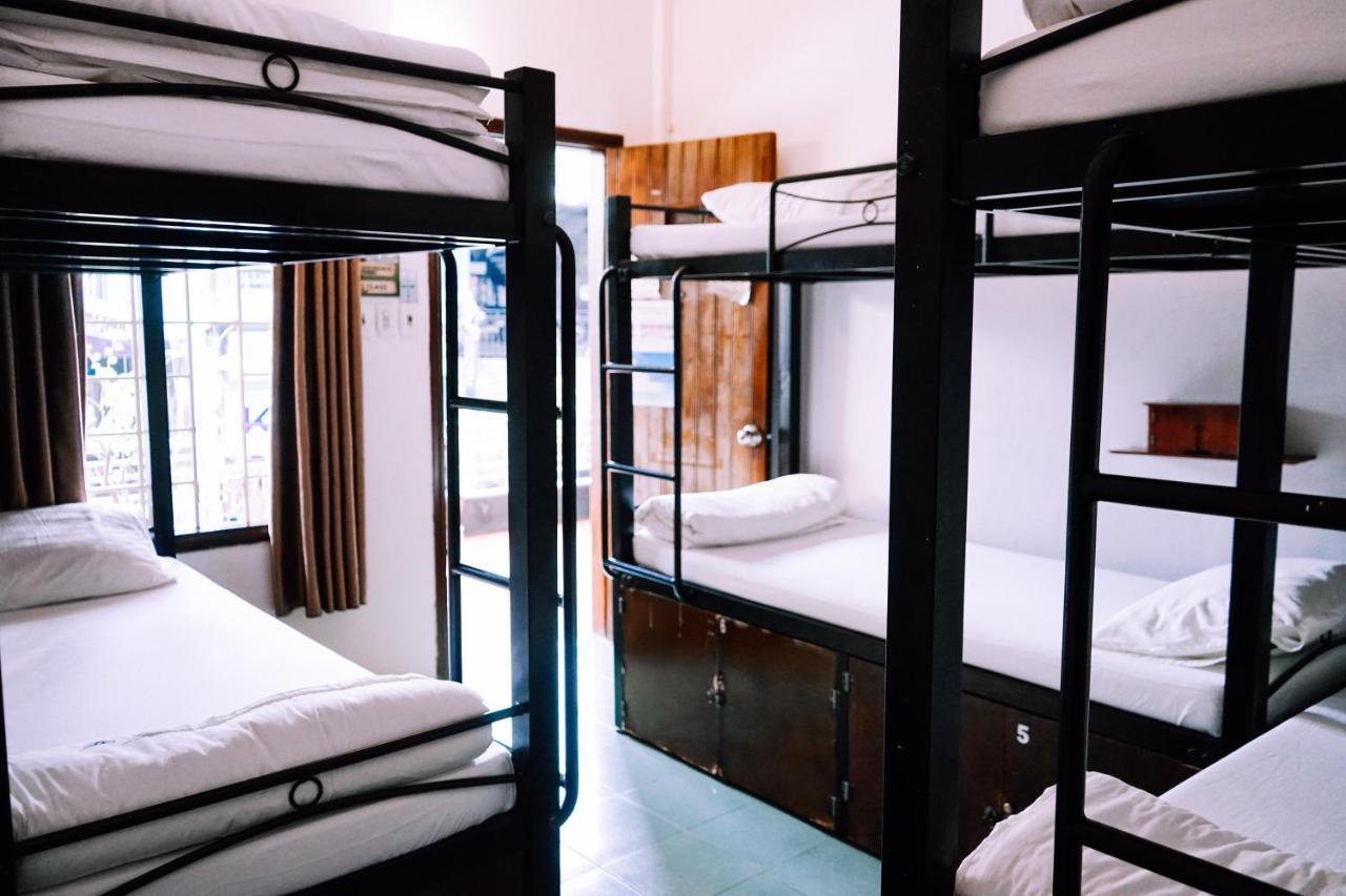 Vietnam Backpacker Hostels - เว้ ภายนอก รูปภาพ